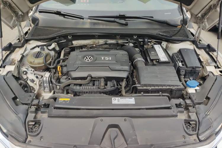 Used Volkswagen FAW-Volkswagen CC 2019 380TSI Glamour Edition China V Standard Engine Bay