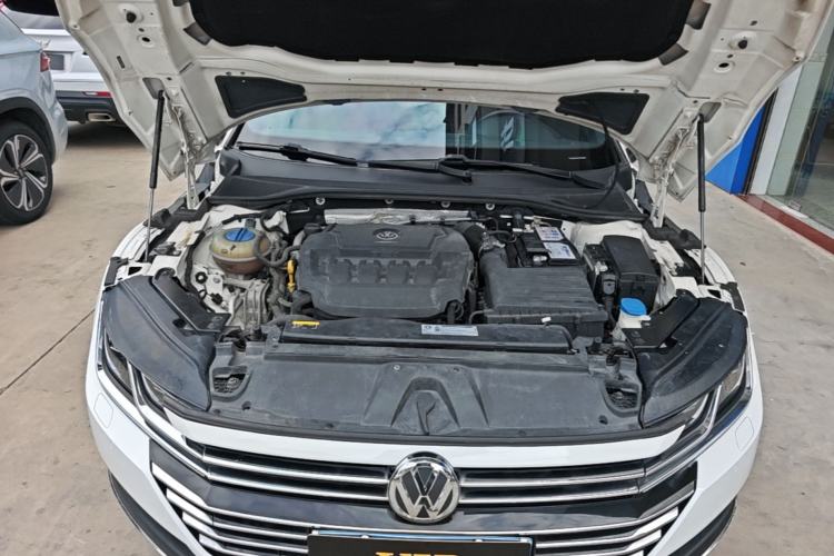 Used Volkswagen FAW-Volkswagen CC 2019 330TSI Glamour Edition China V Standard Engine Bay