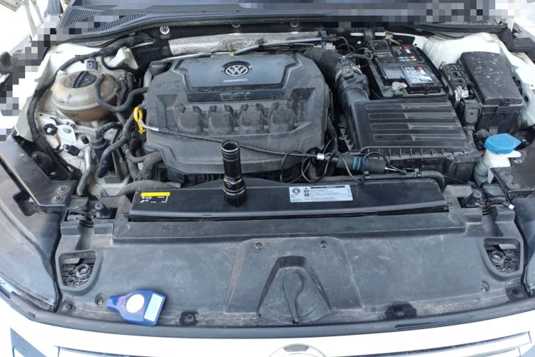Used Volkswagen FAW-Volkswagen CC 2019 330TSI Huayan Edition China VI Engine Bay