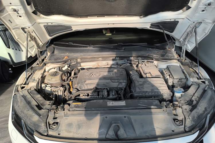 Used Volkswagen FAW-Volkswagen CC 2019 380TSI Yeyan Edition China V Standard Engine Bay