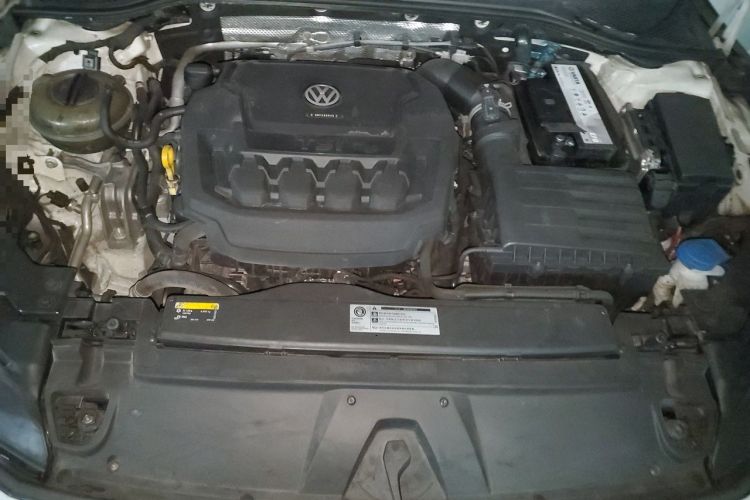 Used Volkswagen FAW-Volkswagen CC 2019 330TSI Huayan Edition China V Standard Engine Bay