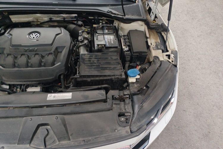 Used Volkswagen FAW-Volkswagen CC 2019 330TSI Glamour Edition China VI Engine Bay Left