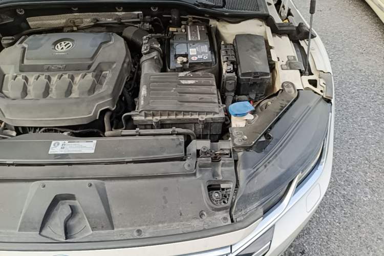 Used Volkswagen FAW-Volkswagen CC 2019 330TSI Glamour Edition China V Standard Engine Bay Left