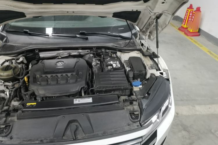 Used Volkswagen FAW-Volkswagen CC 2019 330TSI Glamour Edition China VI Engine Bay Left
