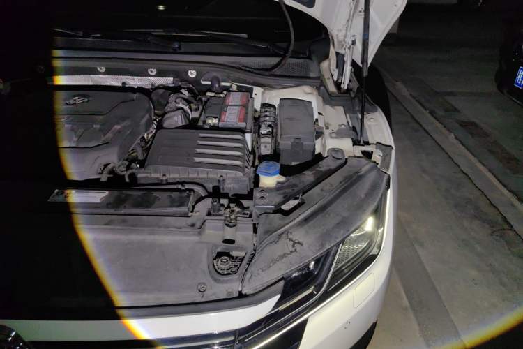 Used Volkswagen FAW-Volkswagen CC 2019 330TSI Glamour Edition China VI Engine Bay Left
