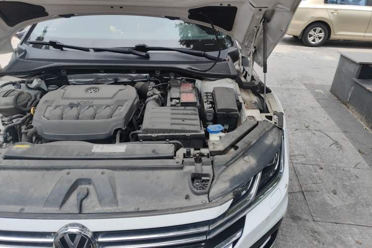 Used Volkswagen FAW-Volkswagen CC 2019 330TSI Glamour Edition China VI Engine Bay Left