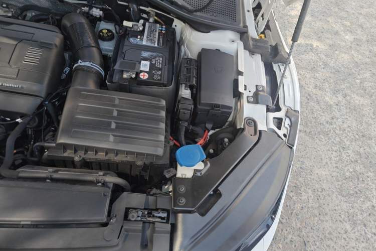 Used Volkswagen FAW-Volkswagen CC 2019 380TSI Glamour Edition China V Standard Engine Bay Left