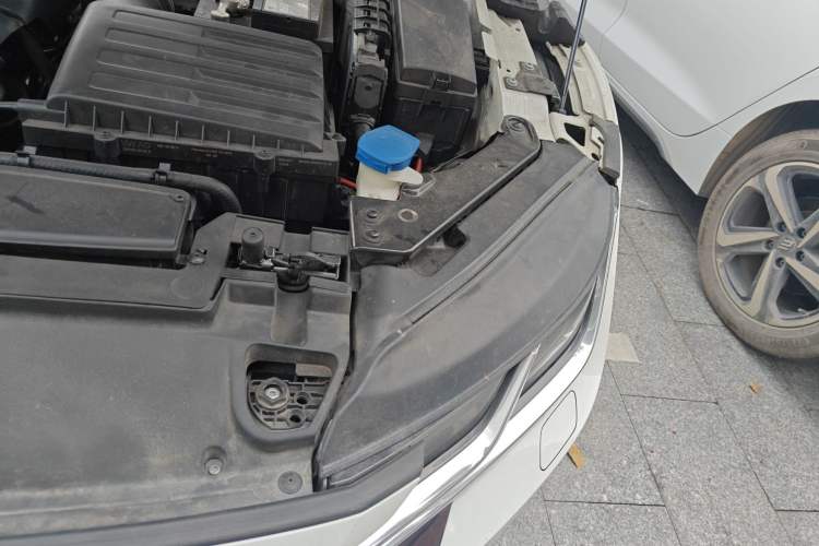 Used Volkswagen FAW-Volkswagen CC 2019 380TSI Glamour Edition China VI Standard Engine Bay Left