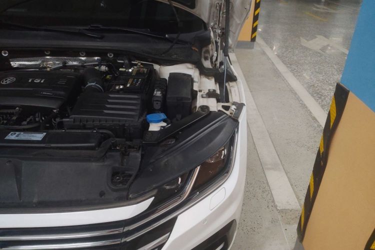 Used Volkswagen FAW-Volkswagen CC 2019 380TSI Glamour Edition China V Standard Engine Bay Left