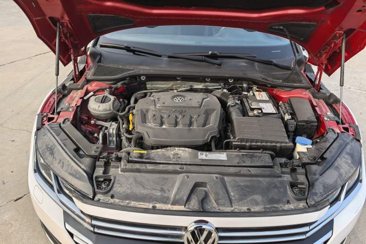 Used Volkswagen FAW-Volkswagen CC 2019 330TSI Glamour Edition China V Standard Engine Bay