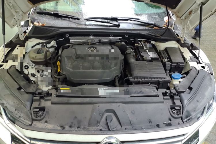 Used Volkswagen FAW-Volkswagen CC 2019 330TSI Glamour Edition China V Standard Engine Bay