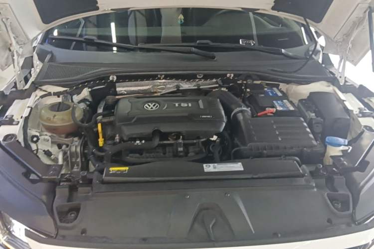 Used Volkswagen FAW-Volkswagen CC 2019 380TSI Glamour Edition China V Standard Engine Bay