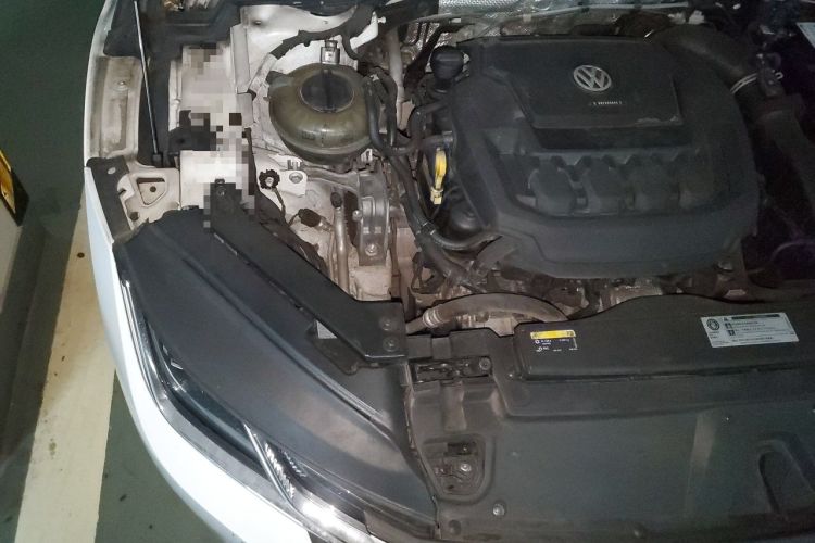 Used Volkswagen FAW-Volkswagen CC 2019 330TSI Huayan Edition China V Standard Engine Bay Right