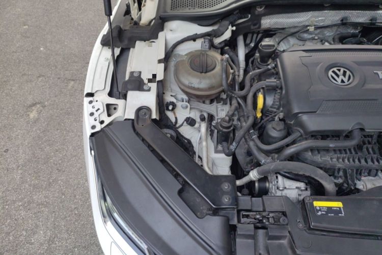 Used Volkswagen FAW-Volkswagen CC 2019 380TSI Yeyan Edition China VI Standard Engine Bay Right