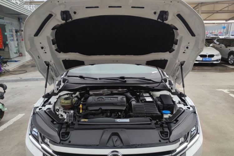 Used Volkswagen FAW-Volkswagen CC 2019 380TSI Glamour Edition China V Standard Engine Bay