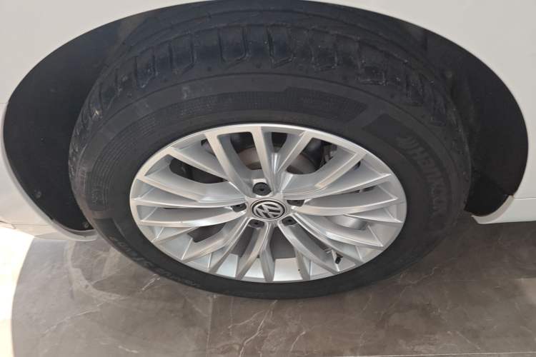 Used Volkswagen FAW-Volkswagen CC 2019 330TSI Glamour Edition China VI Exterior 5