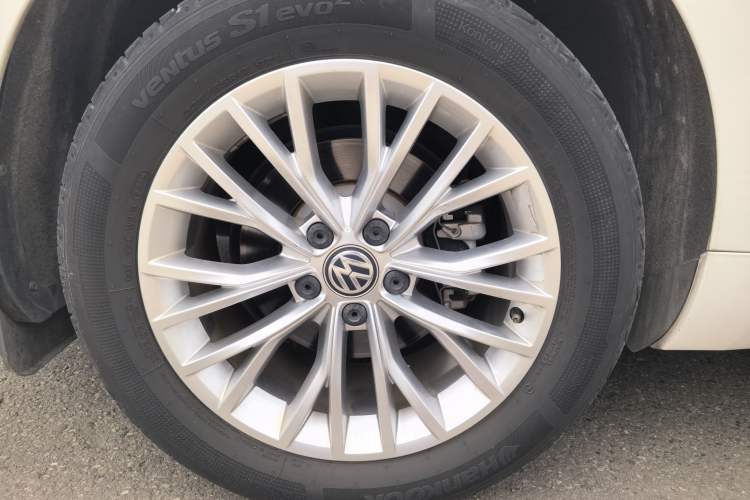Used Volkswagen FAW-Volkswagen CC 2019 330TSI Huayan Edition China VI Exterior 7
