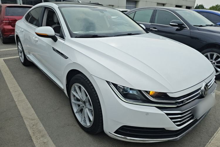 Used Volkswagen FAW-Volkswagen CC 2019 330TSI Huayan Edition China VI Front Right 45 Deg