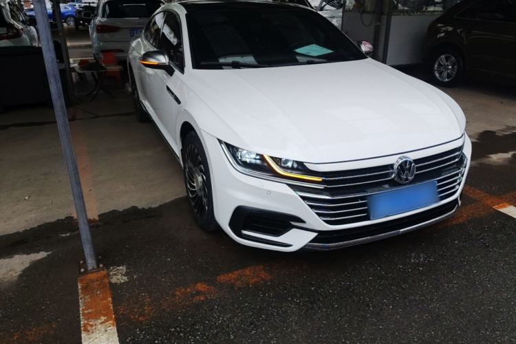 Used Volkswagen FAW-Volkswagen CC 2019 330TSI Glamour Edition China VI Front Right 45 Deg