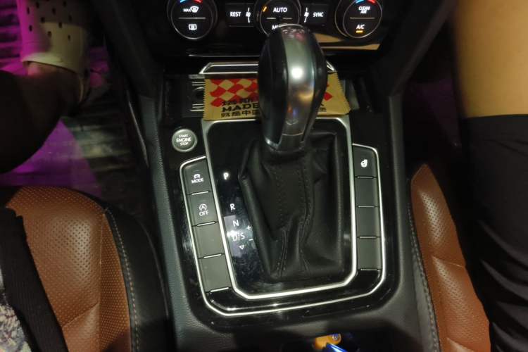 Used Volkswagen FAW-Volkswagen CC 2019 380TSI Glamour Edition China V Standard Gear Lever