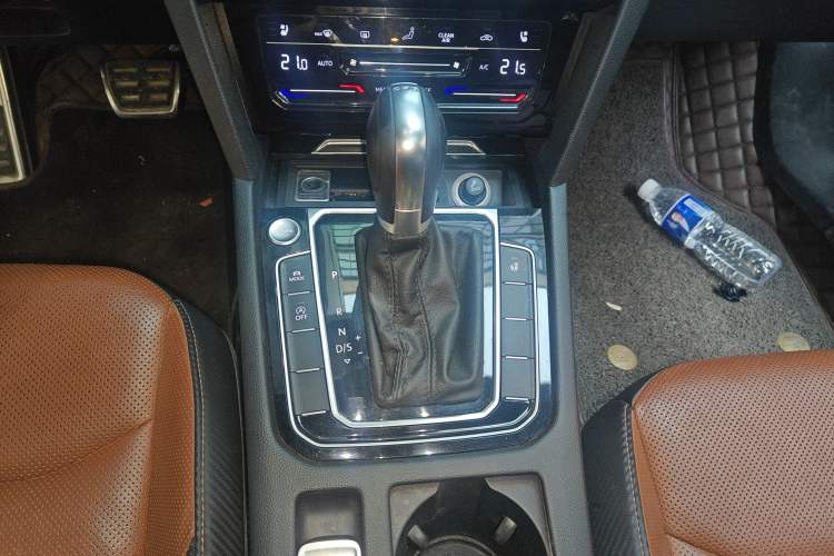 Used Volkswagen FAW-Volkswagen CC 2019 330TSI Glamour Edition China VI Gear Lever