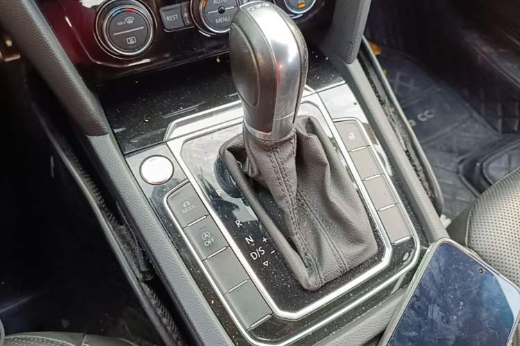 Used Volkswagen FAW-Volkswagen CC 2019 330TSI Glamour Edition China V Standard Gear Lever