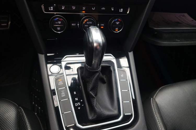 Used Volkswagen FAW-Volkswagen CC 2019 330TSI Glamour Edition China VI Gear Lever