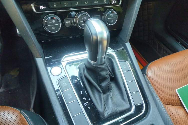 Used Volkswagen FAW-Volkswagen CC 2019 330TSI Glamour Edition China VI Gear Lever