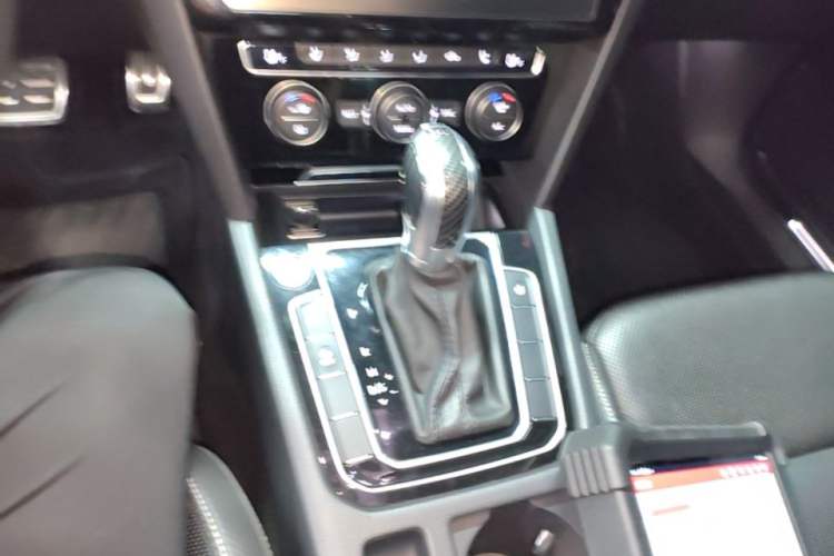 Used Volkswagen FAW-Volkswagen CC 2019 380TSI Glamour Edition China V Standard Gear Lever