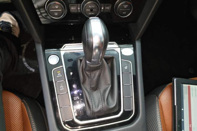Used Volkswagen FAW-Volkswagen CC 2019 330TSI Glamour Edition China VI Gear Lever