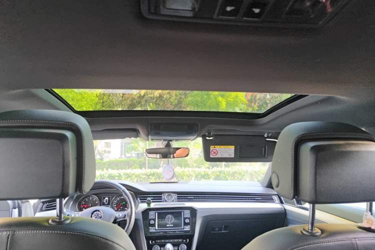 Used Volkswagen FAW-Volkswagen CC 2019 330TSI Huayan Edition China VI Headliner