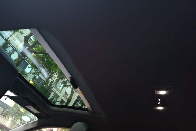 Used Volkswagen FAW-Volkswagen CC 2019 330TSI Glamour Edition China VI Headliner