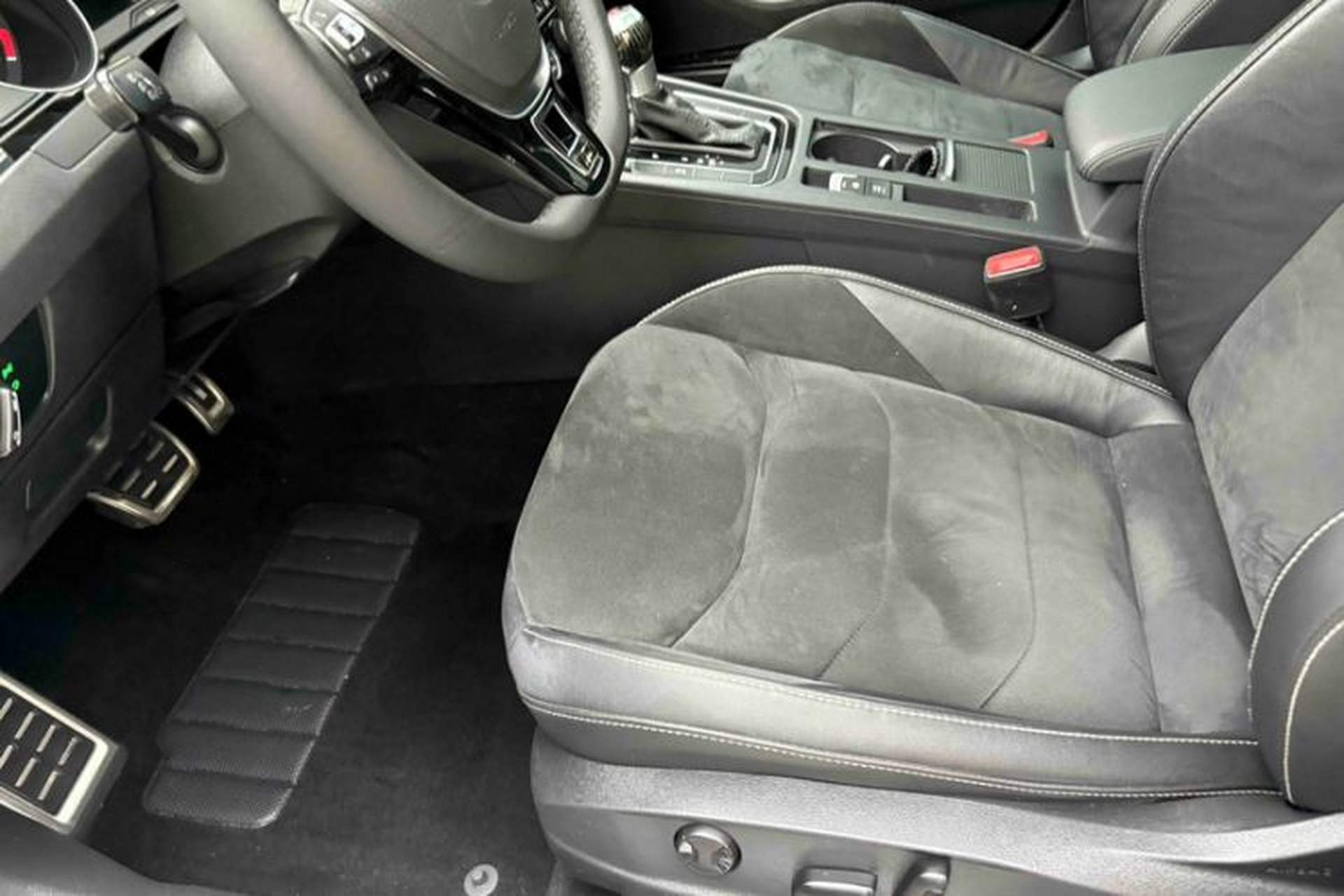 Used Volkswagen FAW-Volkswagen CC 2019 330TSI Huayan Edition China VI Interior 1