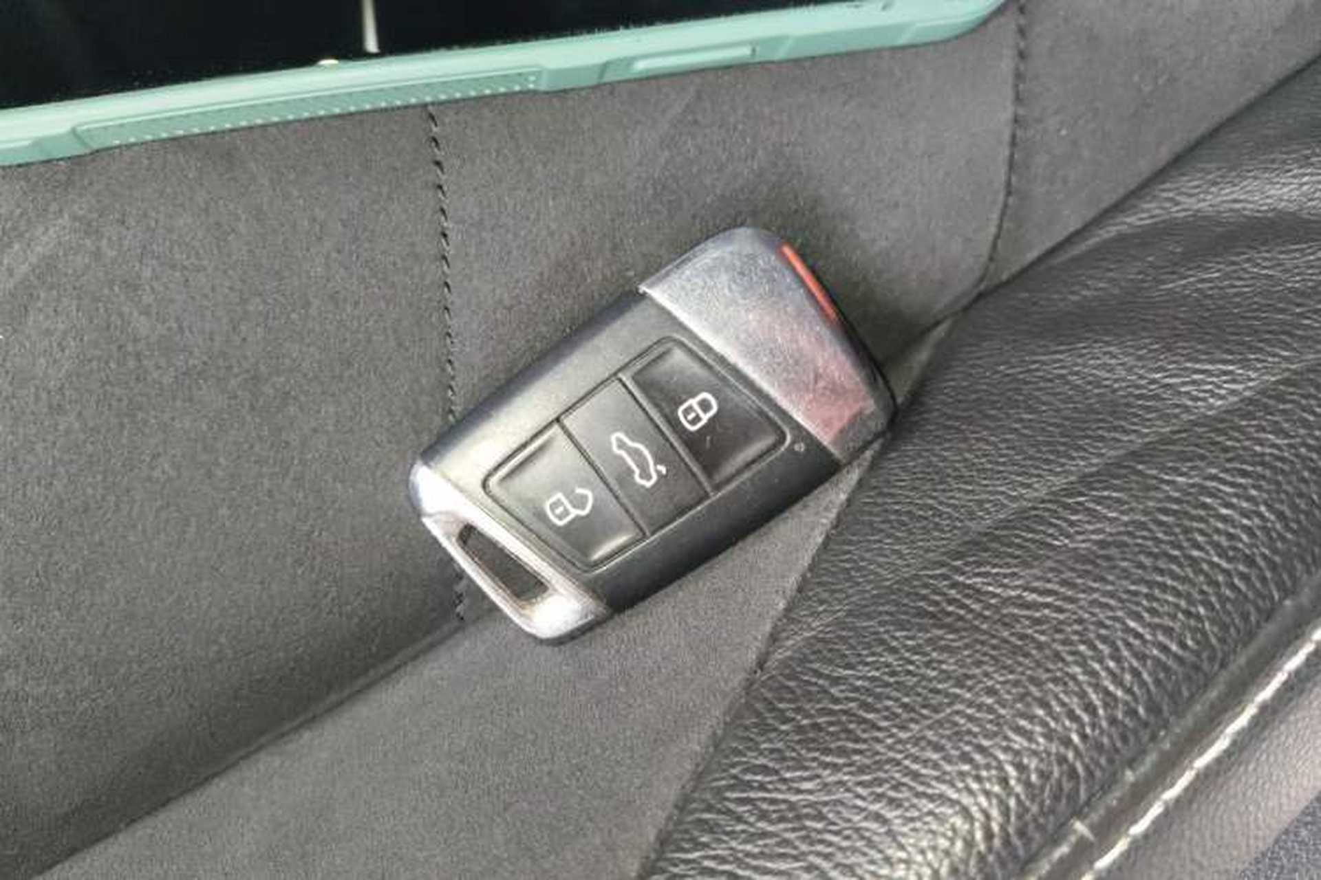 Used Volkswagen FAW-Volkswagen CC 2019 330TSI Huayan Edition China VI Interior 1