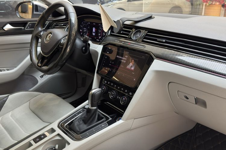 Used Volkswagen FAW-Volkswagen CC 2019 380TSI Yeyan Edition China VI Standard Interior 10
