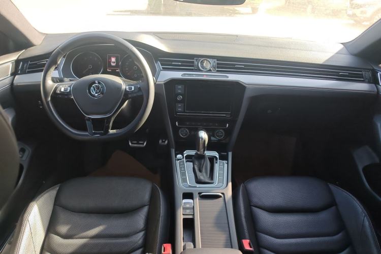 Used Volkswagen FAW-Volkswagen CC 2019 330TSI Glamour Edition China V Standard Interior 2