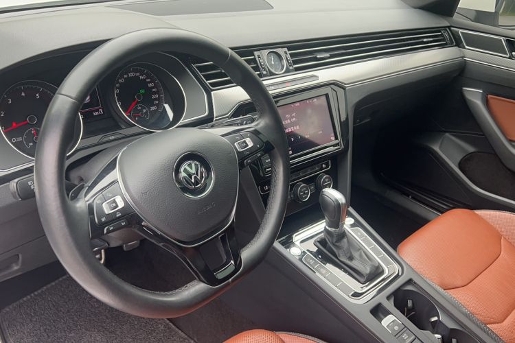 Used Volkswagen FAW-Volkswagen CC 2019 330TSI Glamour Edition China VI Interior 2