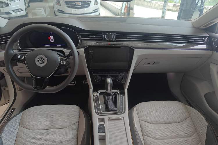 Used Volkswagen FAW-Volkswagen CC 2019 380TSI Yeyan Edition China V Standard Interior 4