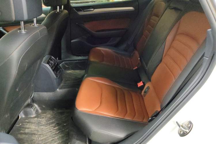 Used Volkswagen FAW-Volkswagen CC 2019 380TSI Glamour Edition China V Standard Interior 4