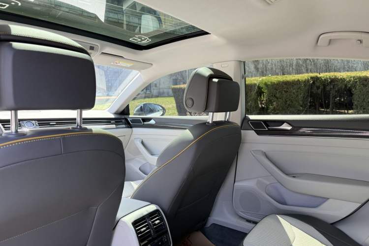 Used Volkswagen FAW-Volkswagen CC 2019 380TSI Yeyan Edition China V Standard Interior 5