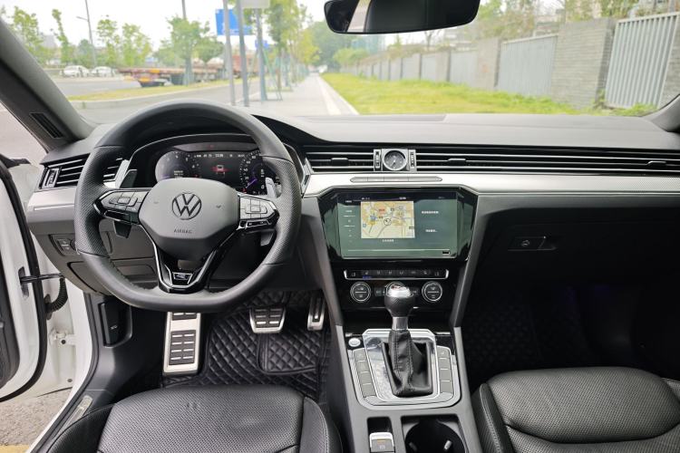 Used Volkswagen FAW-Volkswagen CC 2019 330TSI Glamour Edition China VI Interior 7