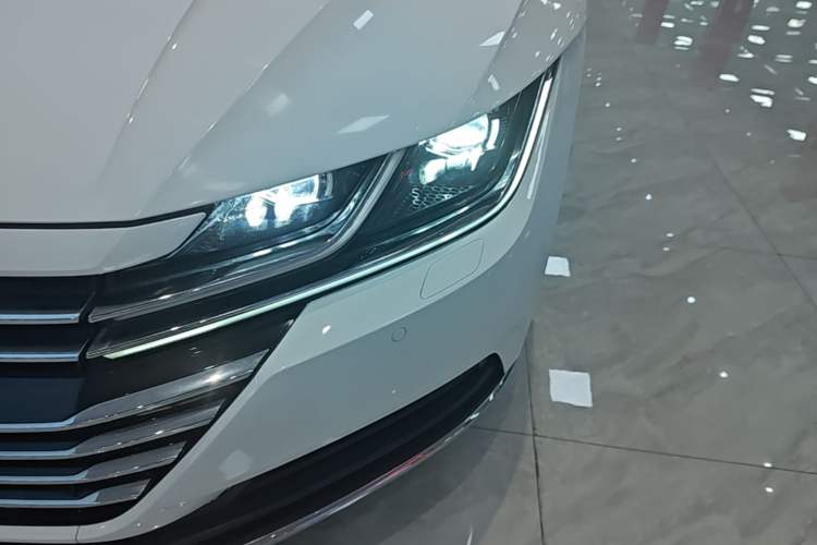 Used Volkswagen FAW-Volkswagen CC 2019 330TSI Glamour Edition China VI Left Front Headlight