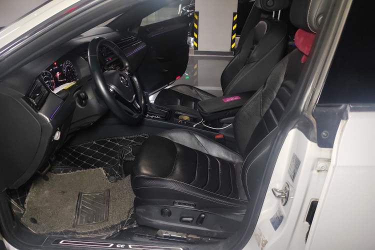 Used Volkswagen FAW-Volkswagen CC 2019 330TSI Glamour Edition China V Standard Left Front Seat