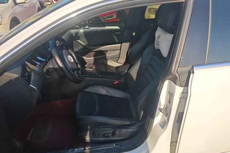 Used Volkswagen FAW-Volkswagen CC 2019 330TSI Glamour Edition China VI Left Front Seat