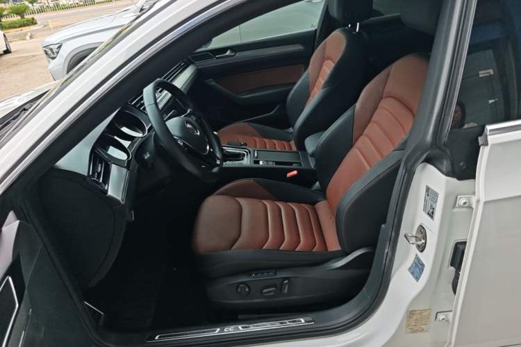 Used Volkswagen FAW-Volkswagen CC 2019 330TSI Glamour Edition China V Standard Left Front Seat
