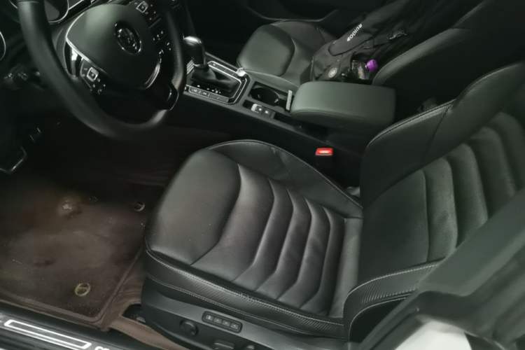 Used Volkswagen FAW-Volkswagen CC 2019 330TSI Glamour Edition China VI Left Front Seat