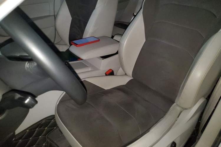 Used Volkswagen FAW-Volkswagen CC 2019 330TSI Huayan Edition China V Standard Left Front Seat