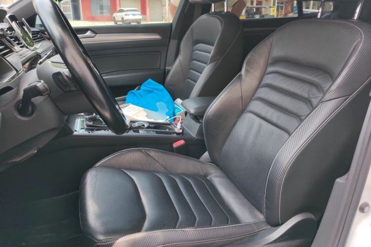 Used Volkswagen FAW-Volkswagen CC 2019 330TSI Glamour Edition China VI Left Front Seat