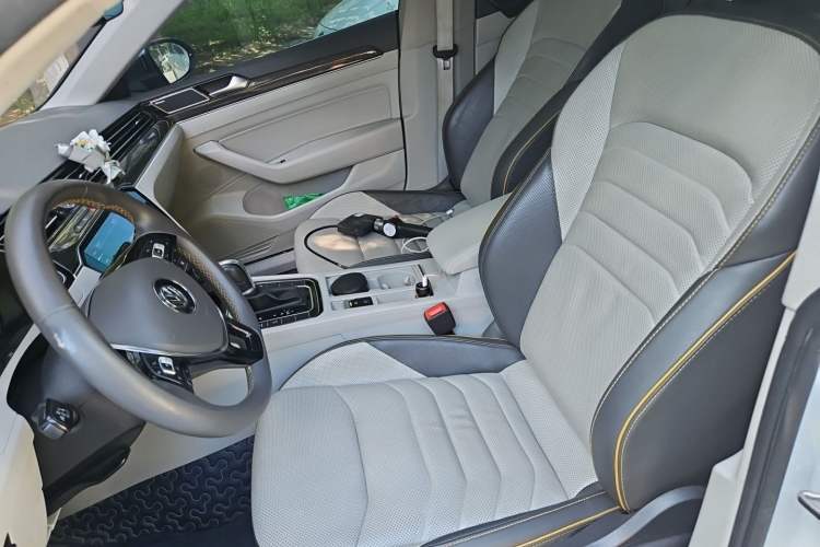 Used Volkswagen FAW-Volkswagen CC 2019 380TSI Yeyan Edition China V Standard Left Front Seat