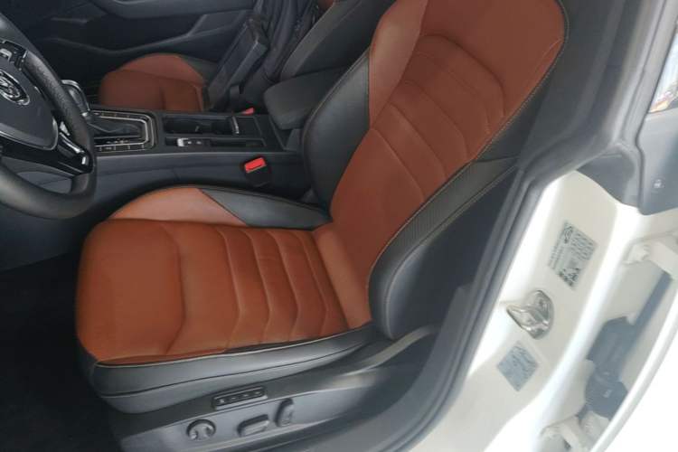Used Volkswagen FAW-Volkswagen CC 2019 380TSI Glamour Edition China V Standard Left Front Seat